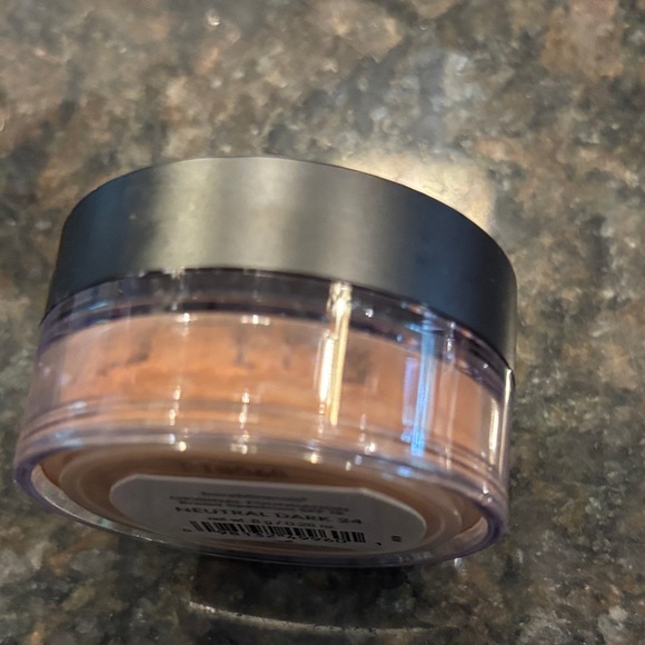 New bareMinerals Original Foundation neutral dark 24 - Picture 3 of 4